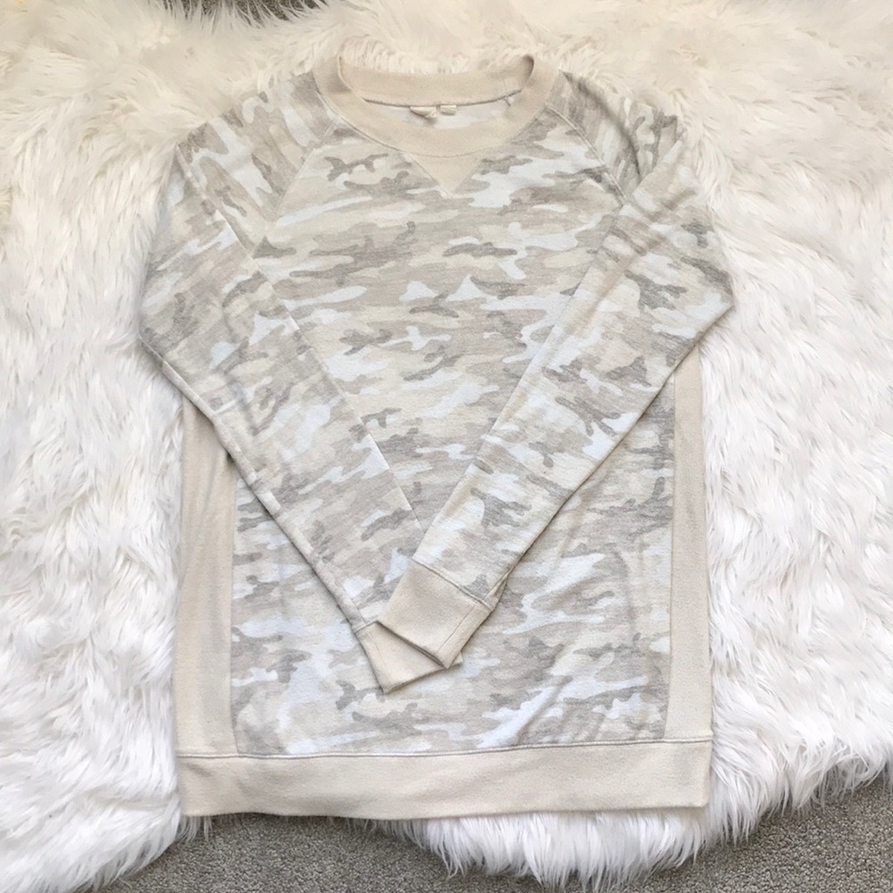 Gap maternity sweatshirt